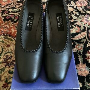 Stuart Weitzman pump